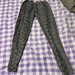 Patterned leggings